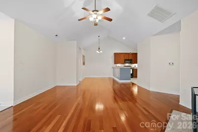 5518 Prosperity View Drive, Charlotte, NC 28269 - Photo 13