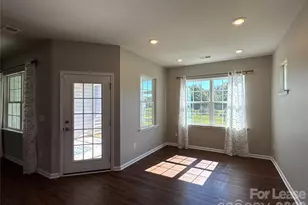 10109 Wesleyan Hall Dr, Charlotte, NC 28273 - Photo 11