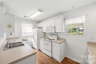 1001 Old Chestnut Way, Cramerton, NC 28032 - Photo 5