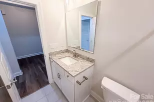 6109 Balham Ct, Charlotte, NC 28215 - Photo 31