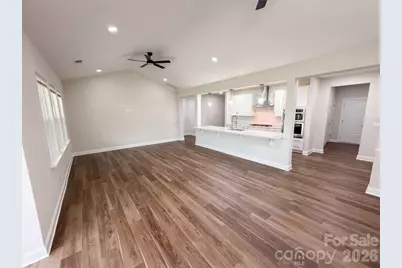 6109 Balham Court, Charlotte, NC 28215 - Photo 9