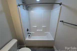6109 Balham Ct, Charlotte, NC 28215 - Photo 29