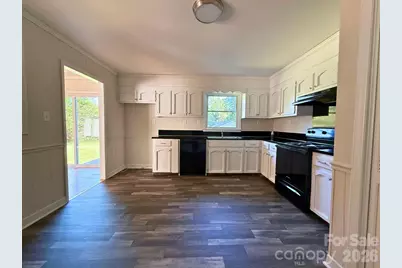 2534 Teague Street, Lincolnton, NC 28092 - Photo 9