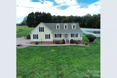 2221 Carriage Lane, Lincolnton, NC 28092 - Photo 1