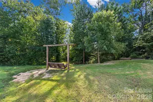 2437 Grinstead Ct, Clover, SC 29710 - Photo 43
