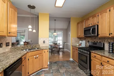 2915 Woodfield Lane, Lincolnton, NC 28092 - Photo 7