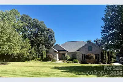 3715 Foxboro Lane NE #129/, Hickory, NC 28601 - Photo 1