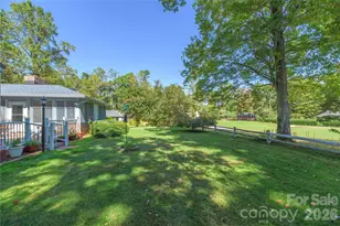 791 Crooked Creek Rd, Hendersonville, NC 28739 - Photo 27