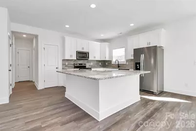 4060 Eagle Chase Drive, Charlotte, NC 28216 - Photo 15