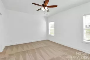 4060 Eagle Chase Dr, Charlotte, NC 28216 - Photo 23