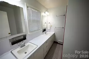1308 Laurel St NE, Valdese, NC 28690 - Photo 25