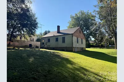 216 W 9th Street, Newton, NC 28658 - Photo 5
