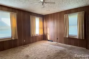 216 W 9th St, Newton, NC 28658 - Photo 21