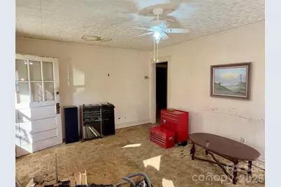 216 W 9th Street, Newton, NC 28658 - Photo 9