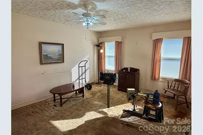 216 W 9th Street, Newton, NC 28658 - Photo 7
