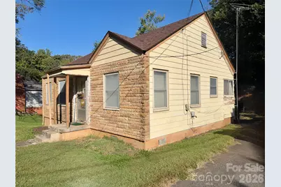 216 W 9th Street, Newton, NC 28658 - Photo 3