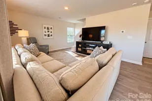 722 Hickory Point Dr, Lexington, NC 27292 - Photo 7