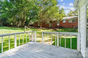 1211 Woodland Dr, Charlotte, NC 28205 - Photo 19