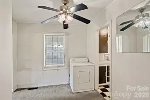1211 Woodland Dr, Charlotte, NC 28205 - Photo 11