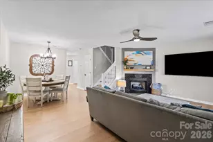 6073 Cougar Ln, Charlotte, NC 28269 - Photo 13