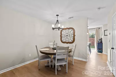 6073 Cougar Lane, Charlotte, NC 28269 - Photo 17