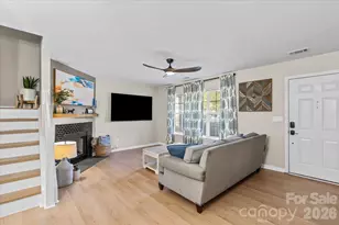 6073 Cougar Ln, Charlotte, NC 28269 - Photo 9