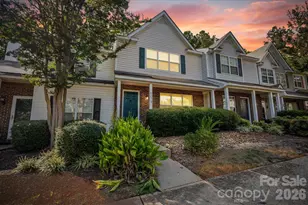 6073 Cougar Ln, Charlotte, NC 28269 - Photo 3