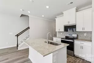 8009 Hidden Spgs Trl, Charlotte, NC 28216 - Photo 11