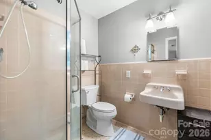 267 25th Ave NW, Hickory, NC 28601 - Photo 15