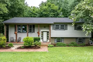 267 25th Ave NW, Hickory, NC 28601 - Photo 1