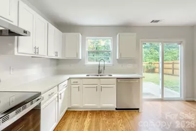 5135 Raspberry Knoll Drive, Charlotte, NC 28208 - Photo 9