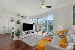 333 W Trade St, Charlotte, NC 28202 - Photo 5