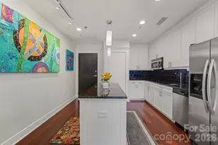 333 W Trade St, Charlotte, NC 28202 - Photo 9