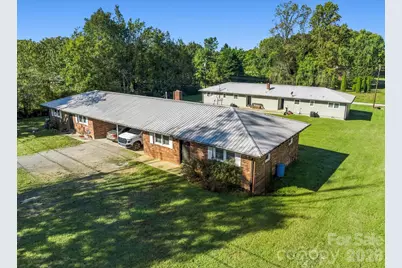 17 Randolph Avenue, Flat Rock, NC 28731 - Photo 1