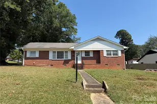 3022 Crescent Ln, Gastonia, NC 28052 - Photo 1