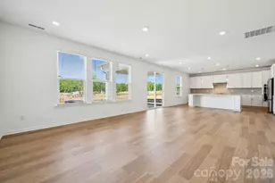 18222 Torchbearer Ln, Charlotte, NC 28278 - Photo 7