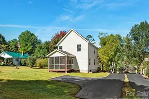 81 Crayton Rd, Asheville, NC 28803 - Photo 35
