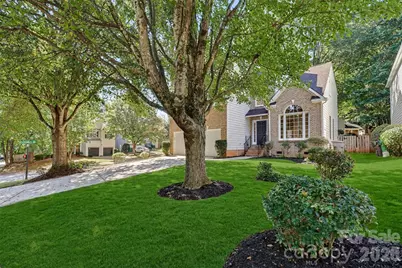 2103 Sablewood Drive, Charlotte, NC 28205 - Photo 3