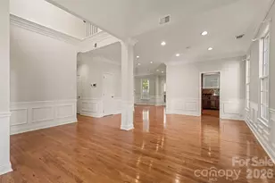 2103 Sablewood Dr, Charlotte, NC 28205 - Photo 5