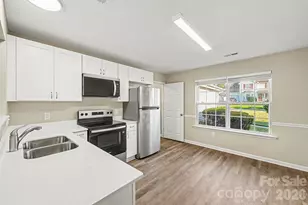 10133 Illoria Dr, Charlotte, NC 28273 - Photo 9