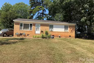 679 Winston Dr, Gastonia, NC 28052 - Photo 1