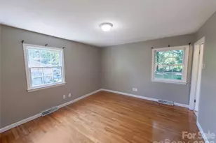 3309 Gardner Park Dr, Gastonia, NC 28054 - Photo 9