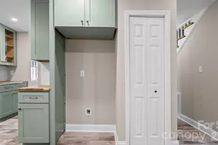 7823 Elwood Dr, Charlotte, NC 28227 - Photo 13