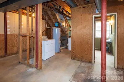 8 Governors Court, Asheville, NC 28805 - Photo 19