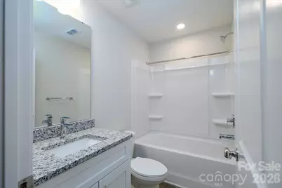 902 W Alabama Avenue, Bessemer City, NC 28016 - Photo 15