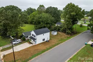 902 W Alabama Ave, Bessemer City, NC 28016 - Photo 23