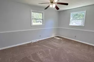 1921 Cunningham Dr, Statesville, NC 28625 - Photo 5
