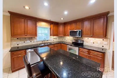 201 Wainsley Place, Matthews, NC 28105 - Photo 7