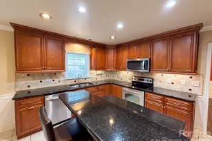 201 Wainsley Pl, Matthews, NC 28105 - Photo 7