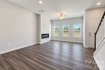 6528 Harlech Street, Charlotte, NC 28269 - Photo 5